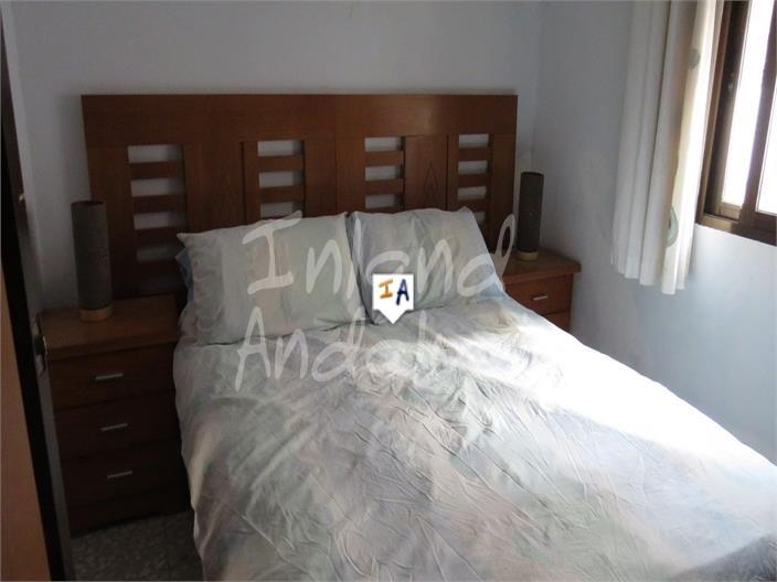 Image No.7-3 Bed House for sale