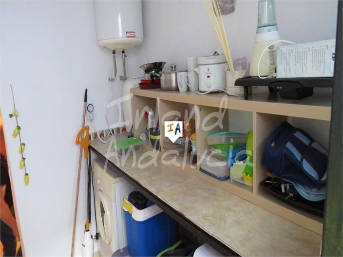 Image No.10-3 Bed House for sale