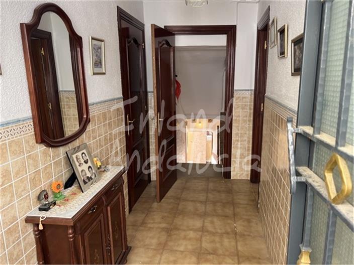 Image No.7-4 Bed House for sale