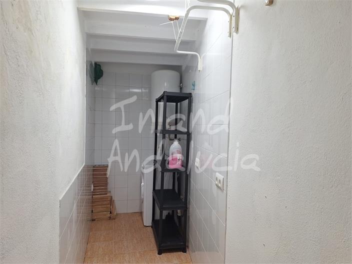 Image No.10-1 Bed House for sale