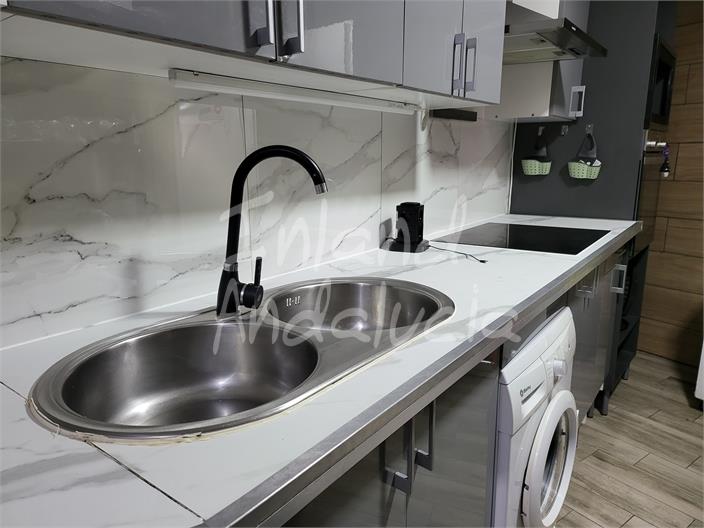 Image No.6-2 Bed Commercial for sale