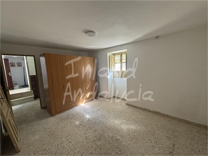 Image No.8-5 Bed Farmhouse for sale