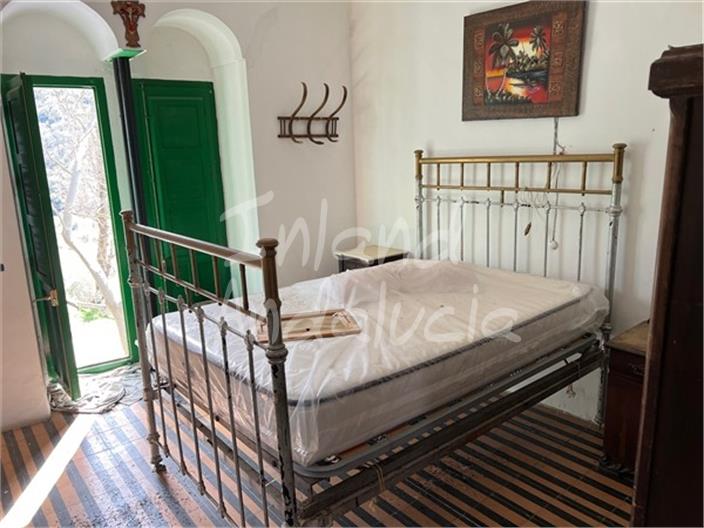 Image No.8-8 Bed Finca for sale