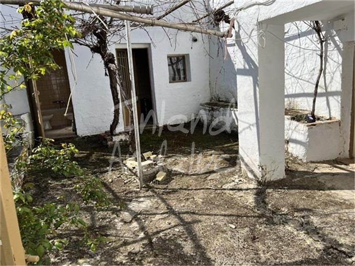 Image No.4-4 Bed Farmhouse for sale