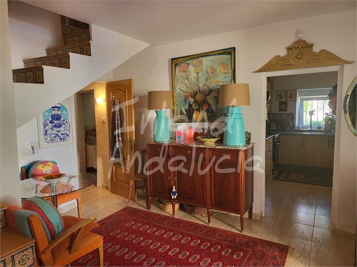 Image No.8-3 Bed House for sale