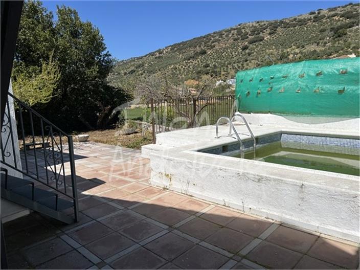 Image No.3-5 Bed House for sale