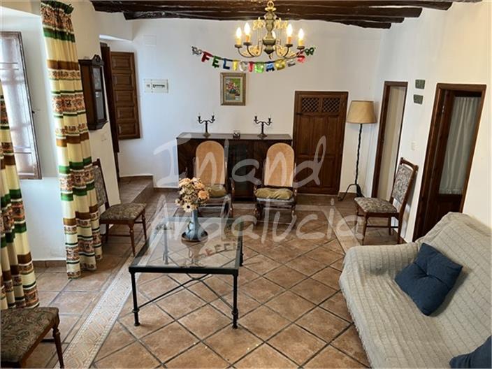 Image No.6-5 Bed House for sale