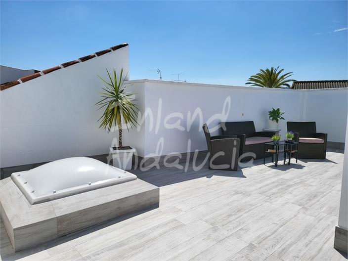 Image No.4-4 Bed House for sale