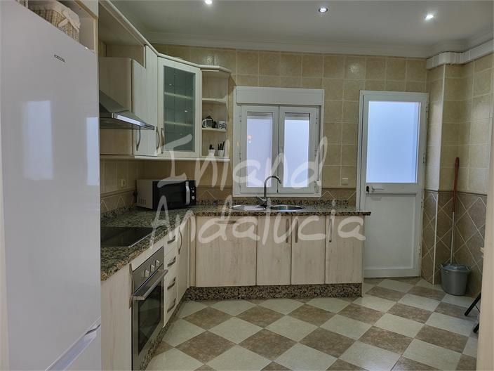 Image No.7-4 Bed House for sale