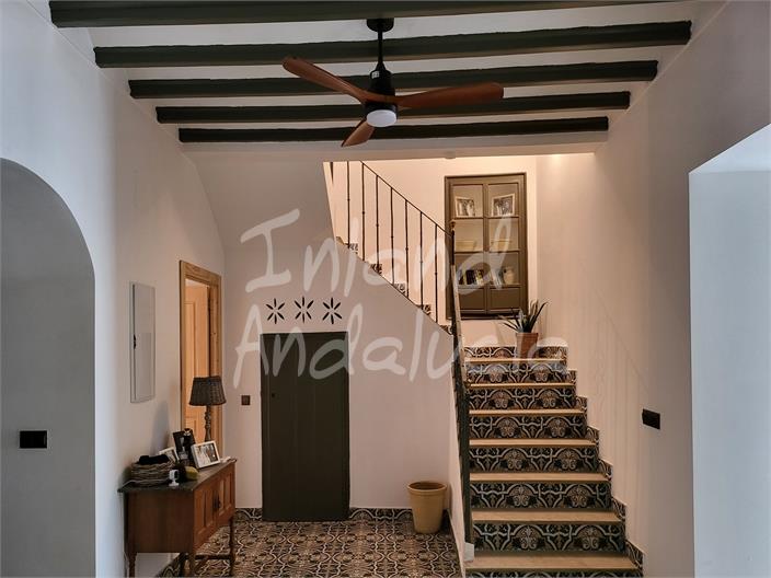 Image No.7-4 Bed House for sale