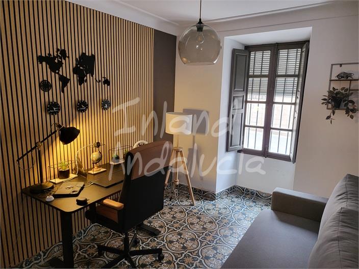 Image No.8-4 Bed House for sale