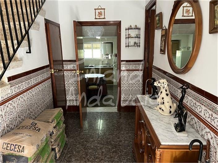 Image No.5-3 Bed House for sale