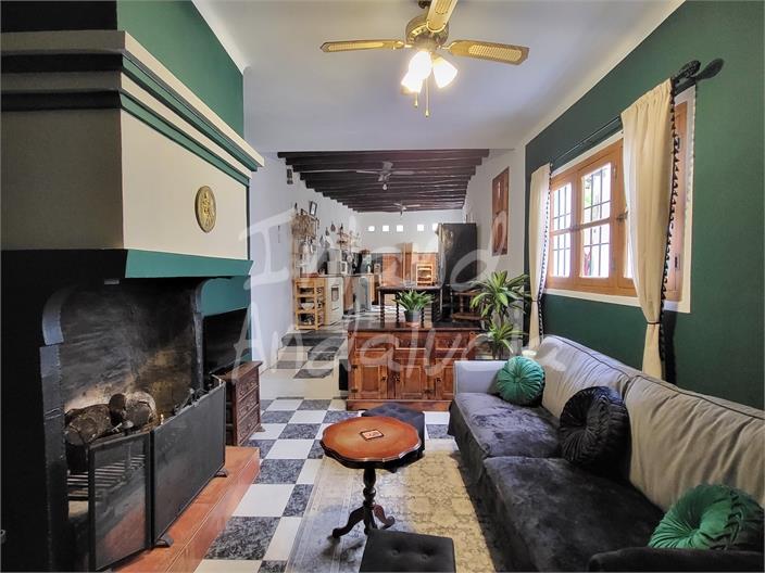 Image No.10-4 Bed House for sale