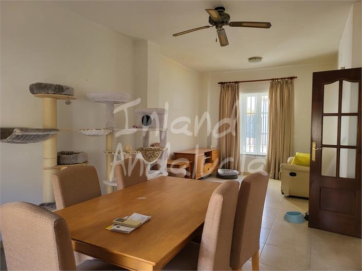 Image No.7-3 Bed House for sale