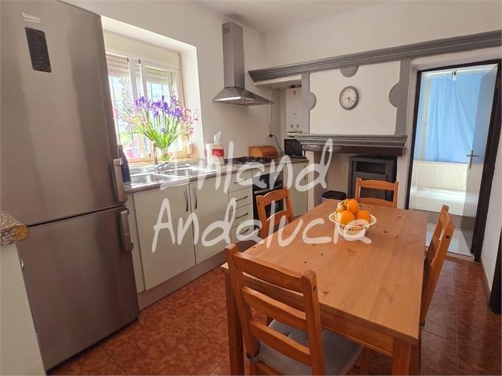 Image No.3-3 Bed House for sale