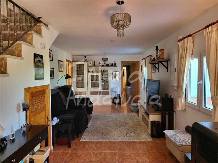 Image No.9-4 Bed House for sale