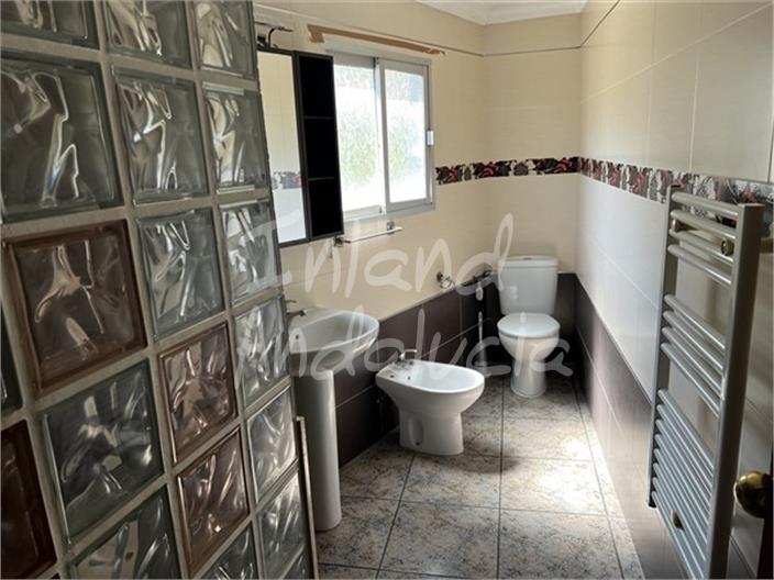 Image No.9-2 Bed Property for sale