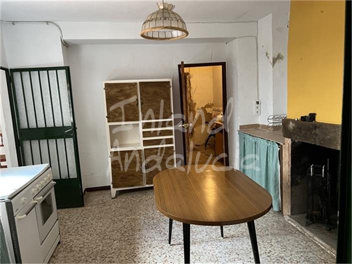 Image No.5-4 Bed House for sale