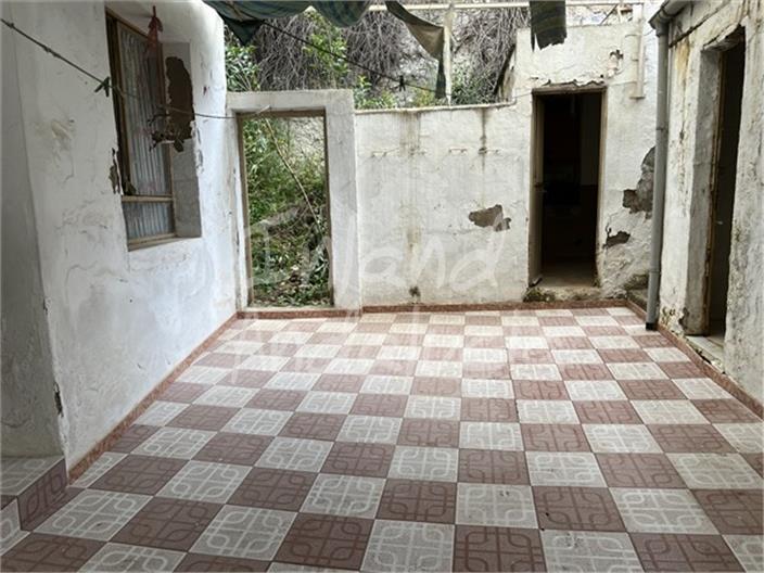 Image No.11-4 Bed House for sale