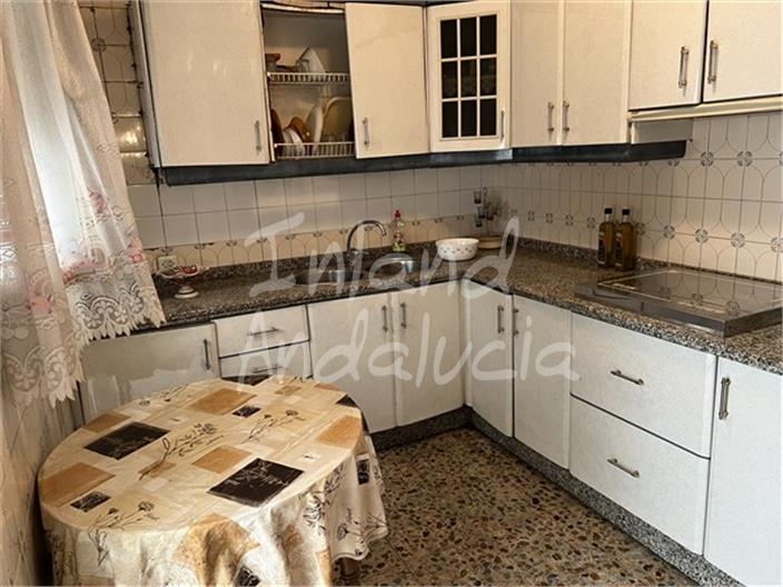 Image No.5-4 Bed House for sale