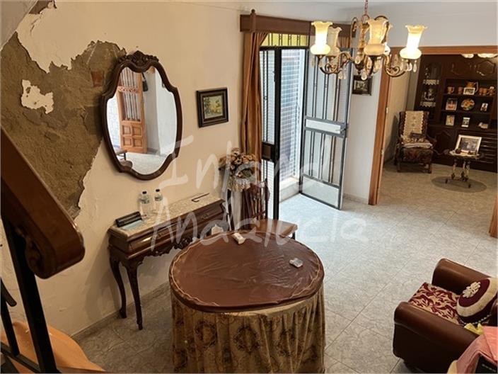 Image No.7-4 Bed House for sale