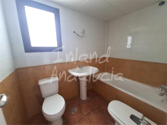 Image No.11-2 Bed Property for sale