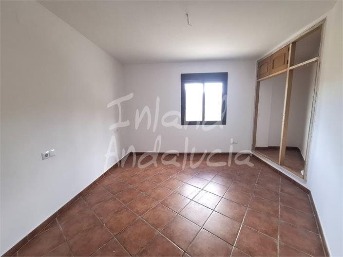 Image No.9-2 Bed Property for sale