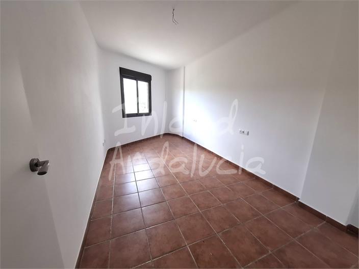 Image No.10-2 Bed Property for sale