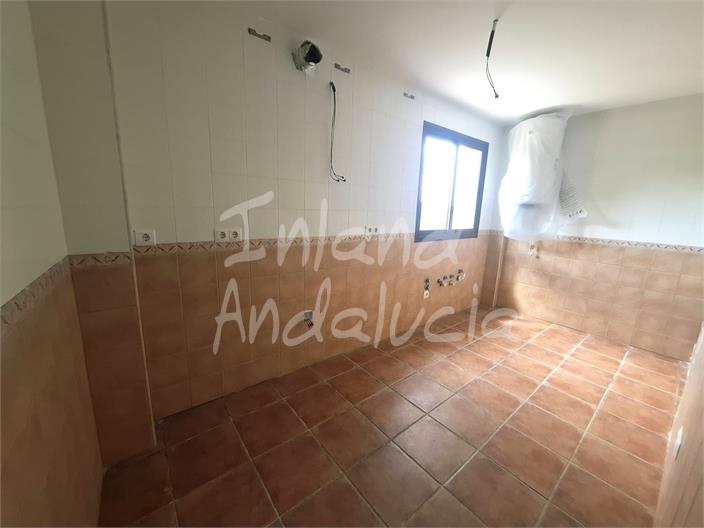 Image No.3-2 Bed Property for sale