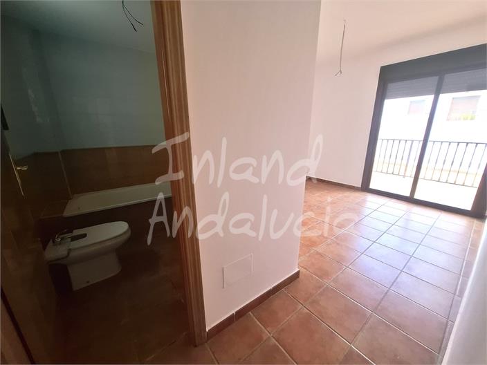 Image No.10-2 Bed Property for sale