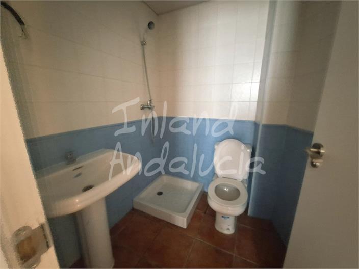 Image No.11-1 Bed Property for sale