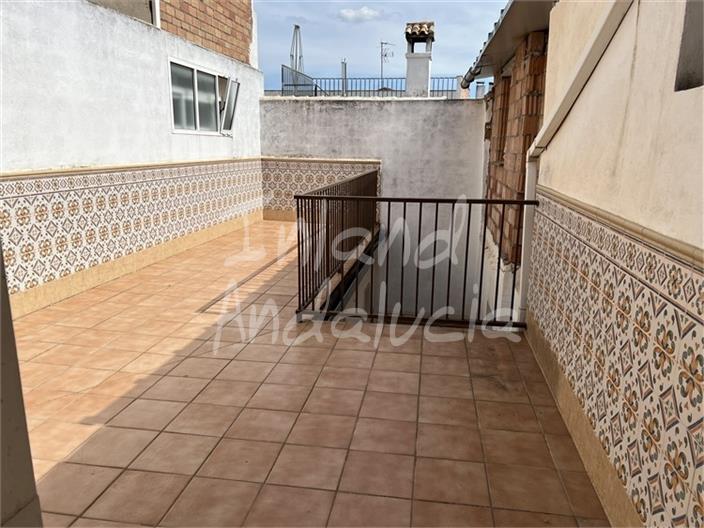 Image No.3-4 Bed House for sale