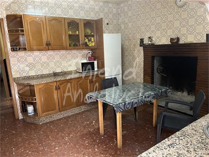 Image No.5-4 Bed House for sale