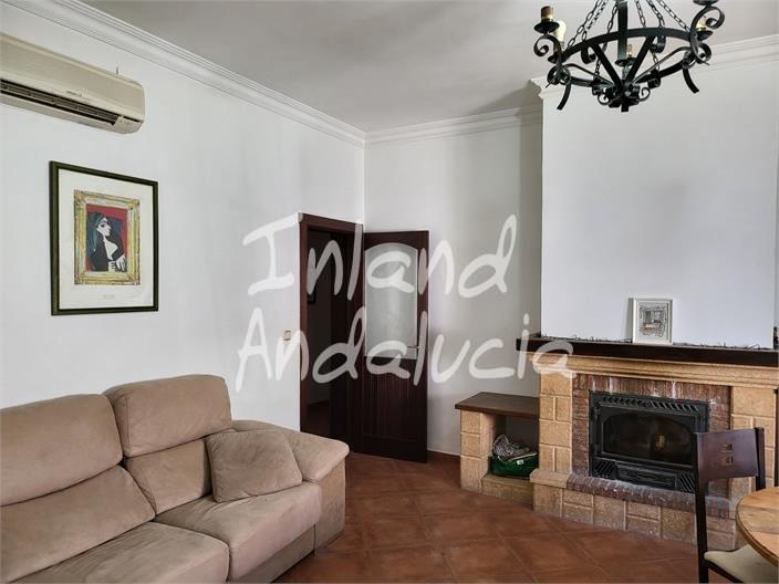 Image No.3-2 Bed House for sale