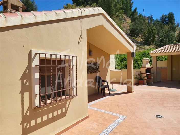 Image No.5-4 Bed House for sale