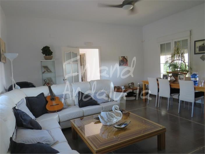 Image No.7-2 Bed House for sale