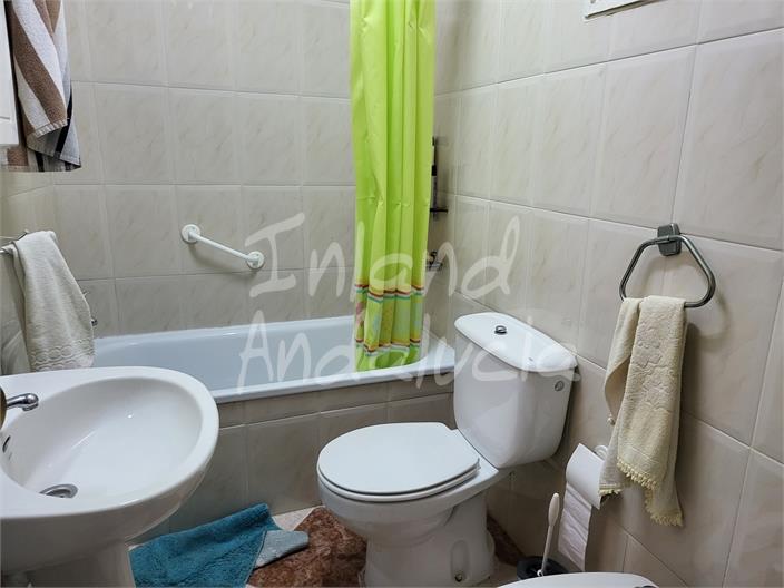 Image No.5-3 Bed House for sale