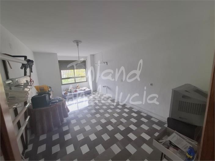 Image No.11-5 Bed House for sale