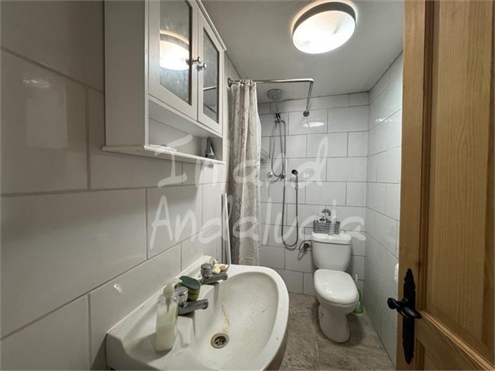 Image No.7-2 Bed House for sale
