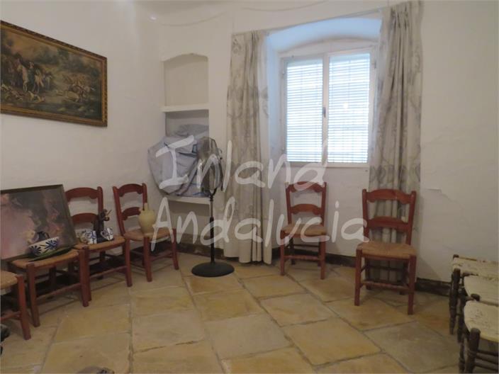 Image No.5-Ferme de 8 chambres à vendre à Porcuna