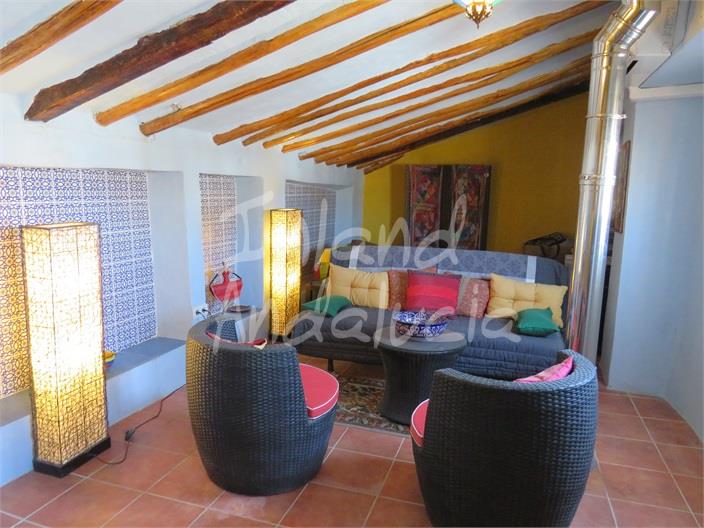 Image No.11-3 Bed House for sale