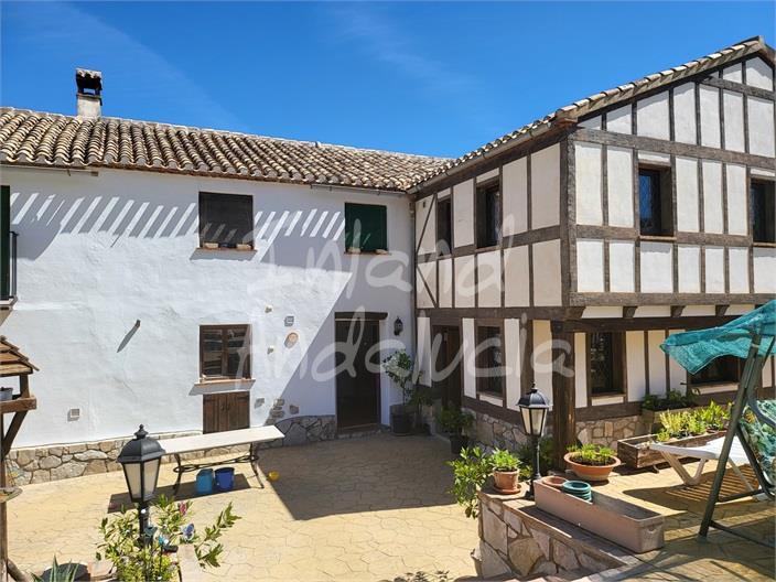 Image No.5-5 Bed Farmhouse for sale