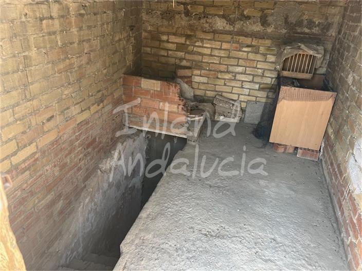 Image No.11-2 Bed House for sale