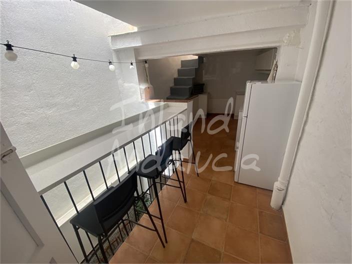 Image No.10-3 Bed House for sale