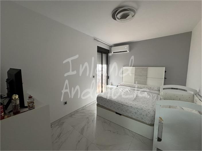Image No.6-2 Bed Property for sale