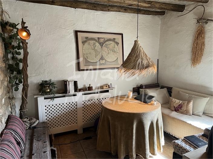 Image No.8-3 Bed Farmhouse for sale