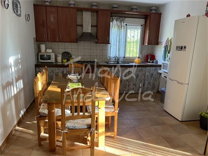 Image No.10-2 Bed House for sale