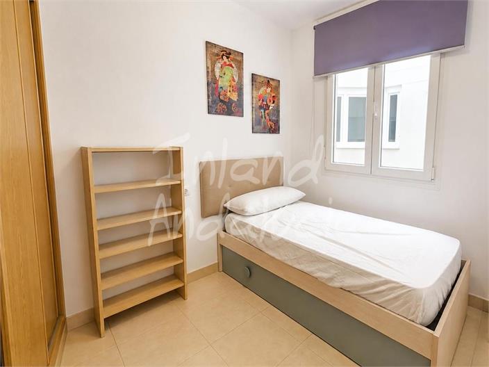 Image No.10-2 Bed Property for sale