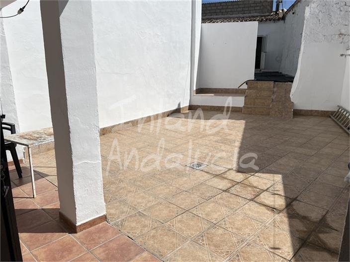 Image No.7-4 Bed House for sale
