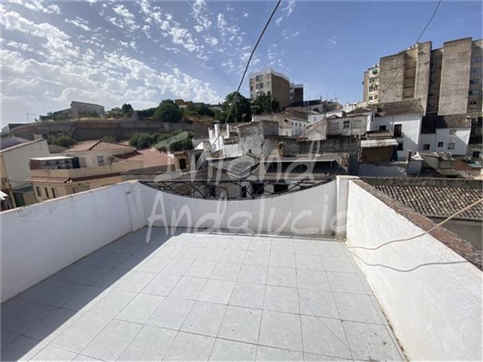 Image No.4-4 Bed House for sale